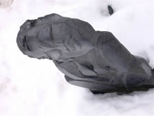 skulp.kleine schwarze granit (1)
